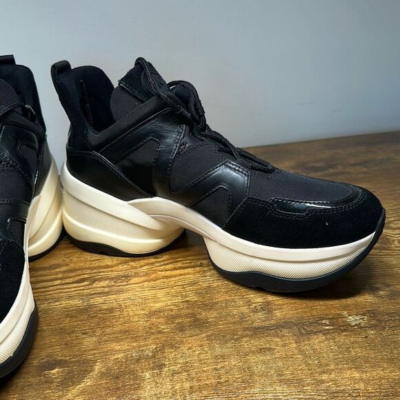 Michael Kors Olympia Extreme Trainers Black Sneakers Womens size 9.5 - Picture 3 of 10